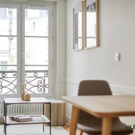 Charming 2-bedroom With Living 47 M 9e Apartamento *