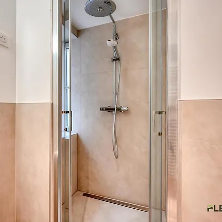 Charming 2-bedroom With Living 47 M 9e *